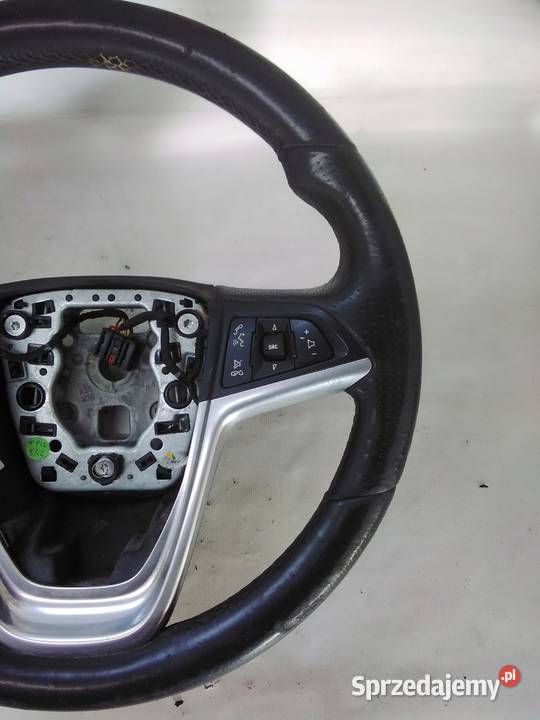 6752OPEL INSIGNIA KIEROWNICA MULTIFUNKCJA osobowe Opole Lubelskie