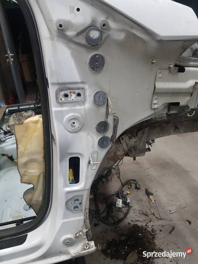 PEUGEOT 3008 I 2011 PODLUZNICA PRAWA CWIARTKA Turkowice