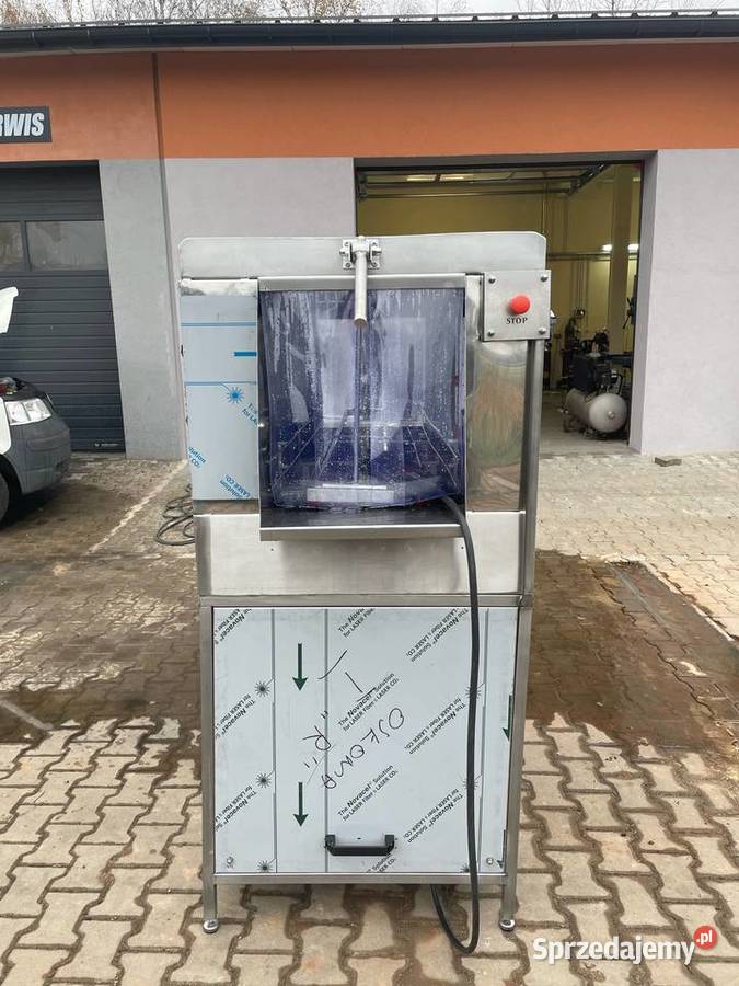 Tunelowa myjka pojemników