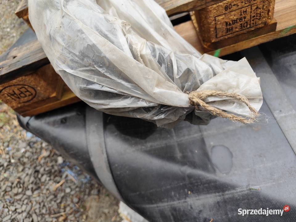 Zderzak fabrycznie NOWY fita 126p wąski podkarpackie sprzedam