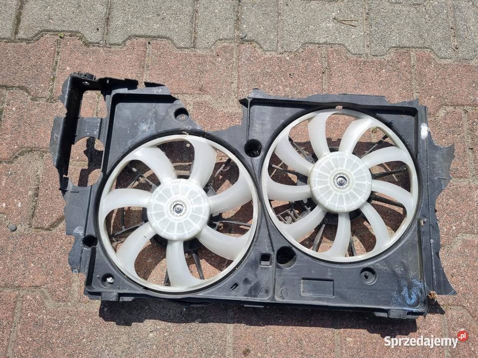 WENTYLATORY CHŁODNICY TOYOTA AURIS II E18 18 wielkopolskie