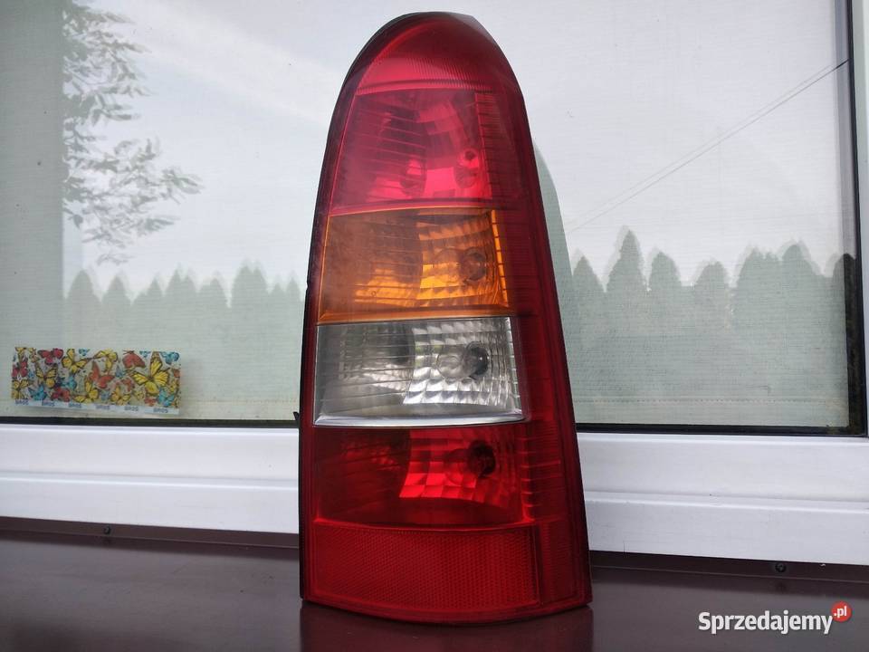 Opel Astra G kombi Caravan lampa tył tylna prawa Lampy tylne Sieradz