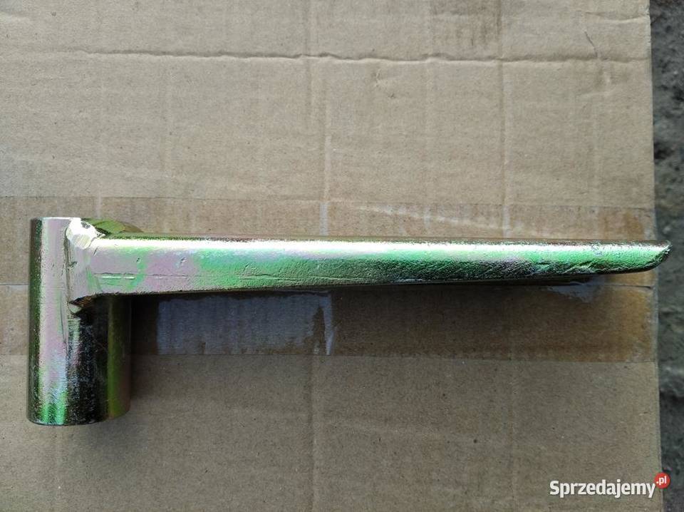 Ursus 2812351245124514 wysięgnik halogenu Bychawa