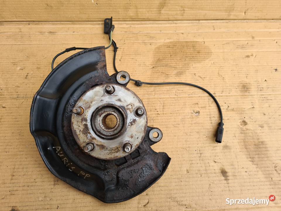 Toyota Auris II E18 zwrotnica piasta koła osobowe Legnica sprzedam