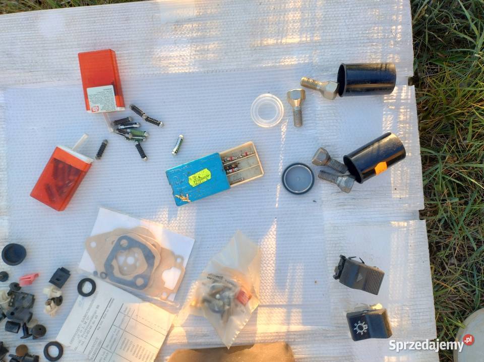 Części maluch fiat 126p gaźnik sprężyny hamulce śląskie