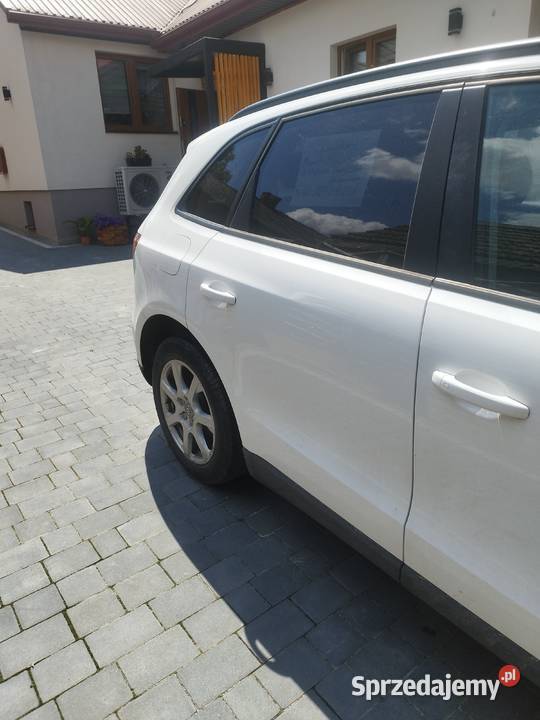 Sprzedam Q5 2013 39999 143KM Huta Dzierążyńska