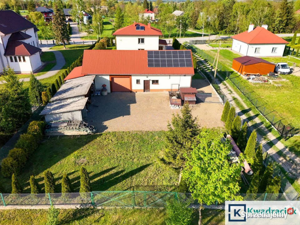 Dom wolnostojący 180m2 Besko Wiejska 2 piętra