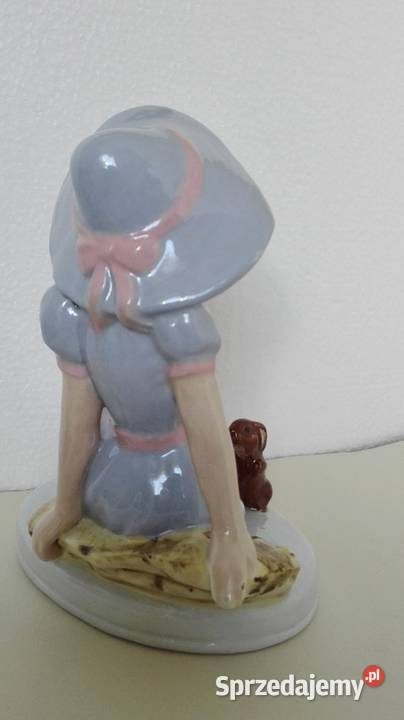 Figurka porcelanowa Dziewczyna z królikami Porcelana i szkło wielkopolskie