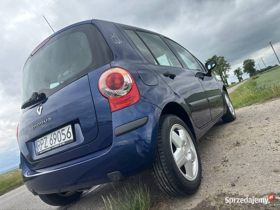 Renault Modus 12 16V 75 143000 z Niemiec