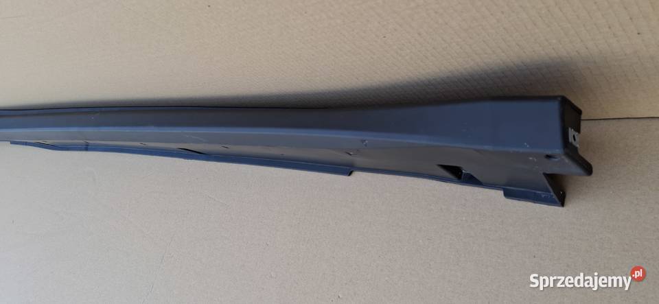 SKODA ENYAQ IV LISTWA PROGOWA PRAWA PRÓG osobowe sprzedam