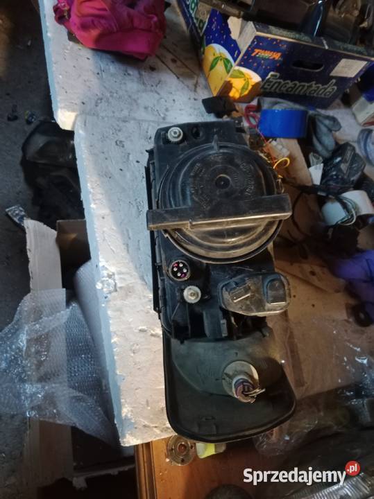 Lampa przednia lewa audi 100 A6