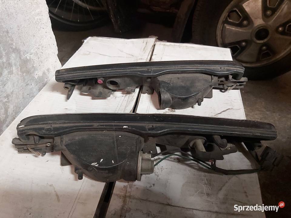 Lampa zderzak kierunkowskaz MAZDA 323F prawa i Toruń sprzedam