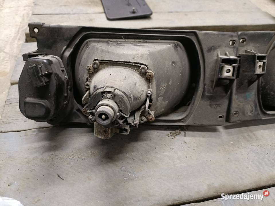 Światła przednie bixenon Volkswagen Polo 86c2f osobowe Ruda Śląska