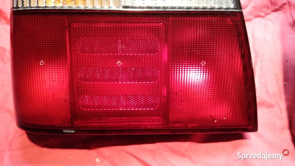 Polonez Caro plus lampy tyl L i P strona Stalowa Wola