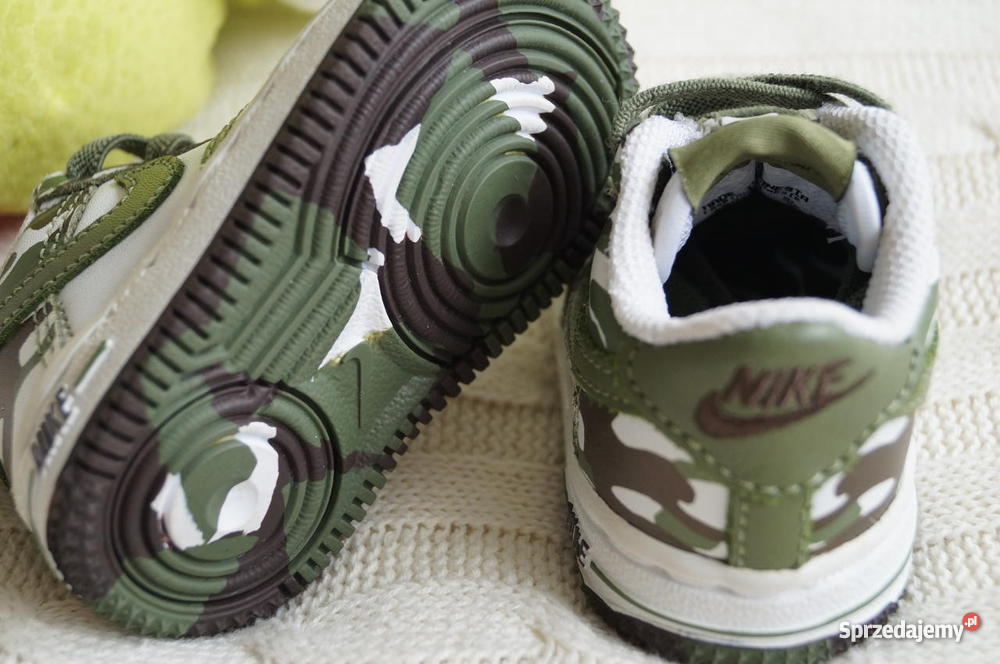 NIKE synka NÓWKI 17 chłopiec Przasnysz