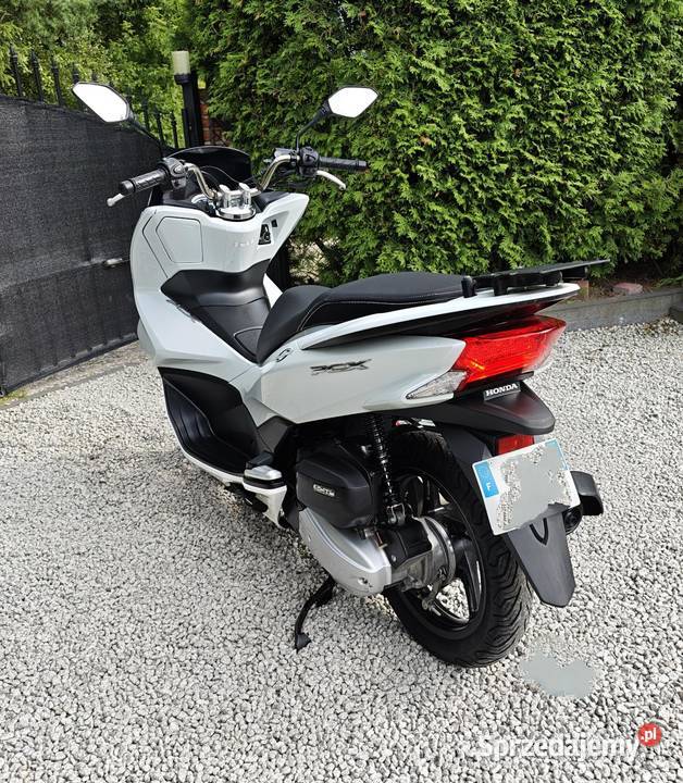 Skuter Honda PCX 125cc 2017r FULL LED WTRYSK 4T skuter Łask sprzedam