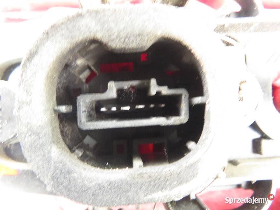 LAMPA LEWA TYLNA CITROEN C2 3CKX13405AA sprzedam