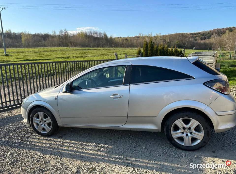 Opel Astra H GTC manualna Brzostek