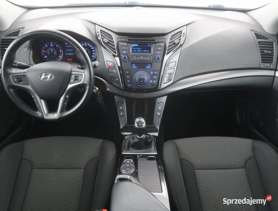 Hyundai i40 17 CRDI Motoryzacja
