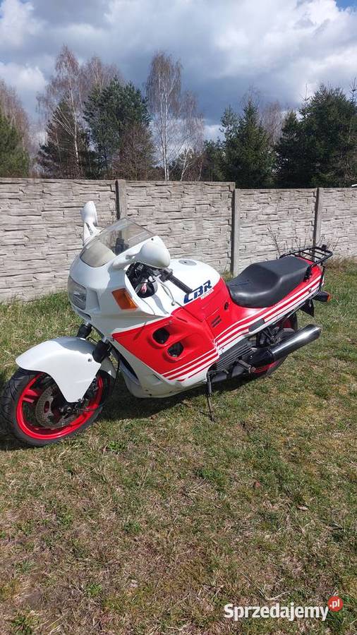 Honda CBR 1000f sc21