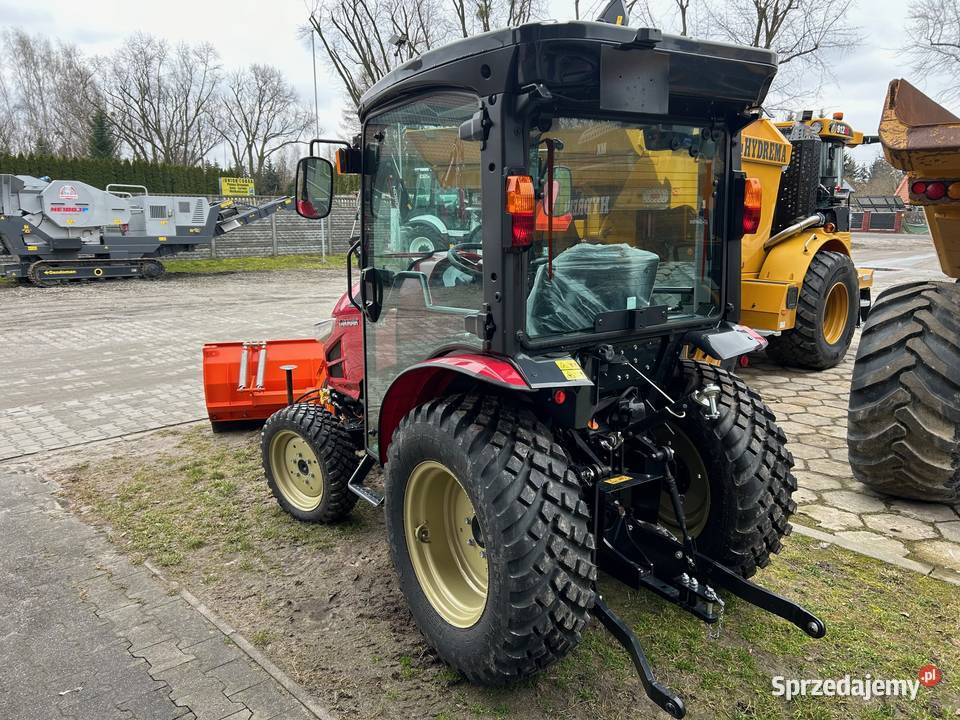 Japoński ciągnik YANMAR YT235Q 2023 35 4x4 Napęd 4x4 Łódź