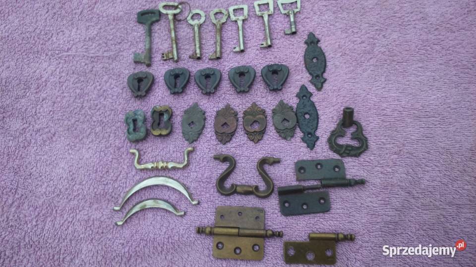 Zawiasy uchwyty rączki szyldy do Tuszkowo