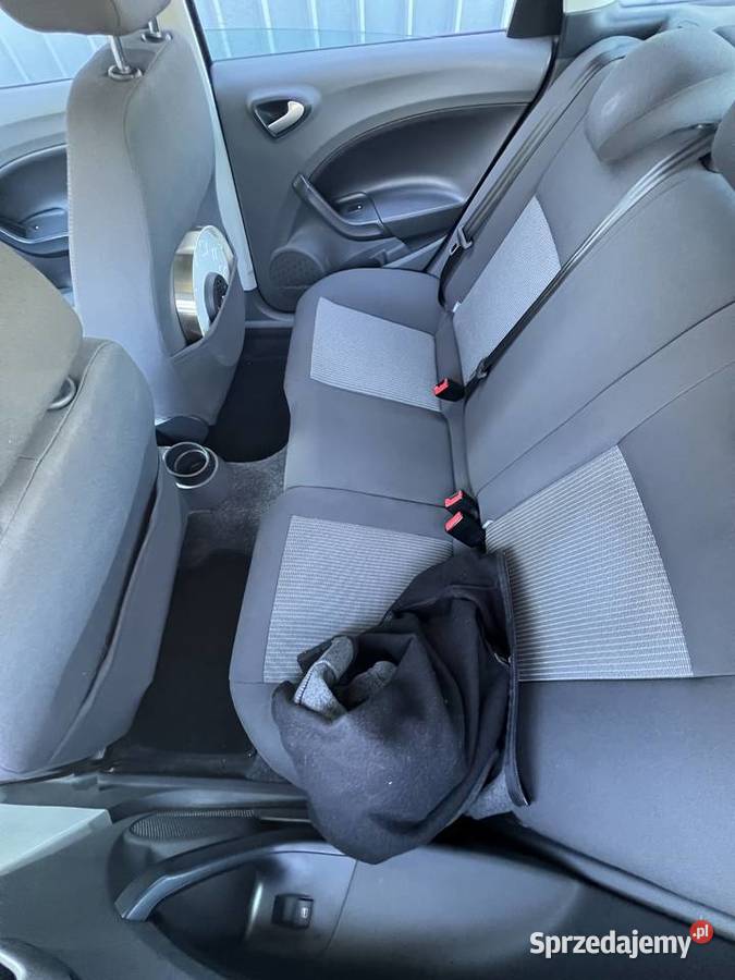 Sprzedam Seat Ibiza st salon automat Warszawa