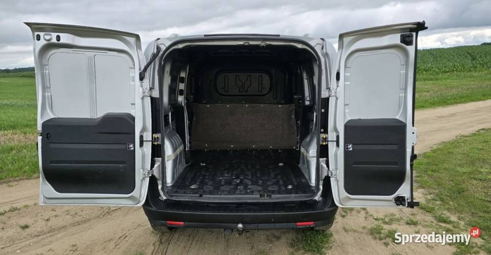 Opel Combo Lift klima kamera cofania paka VAT marża Mrągowo
