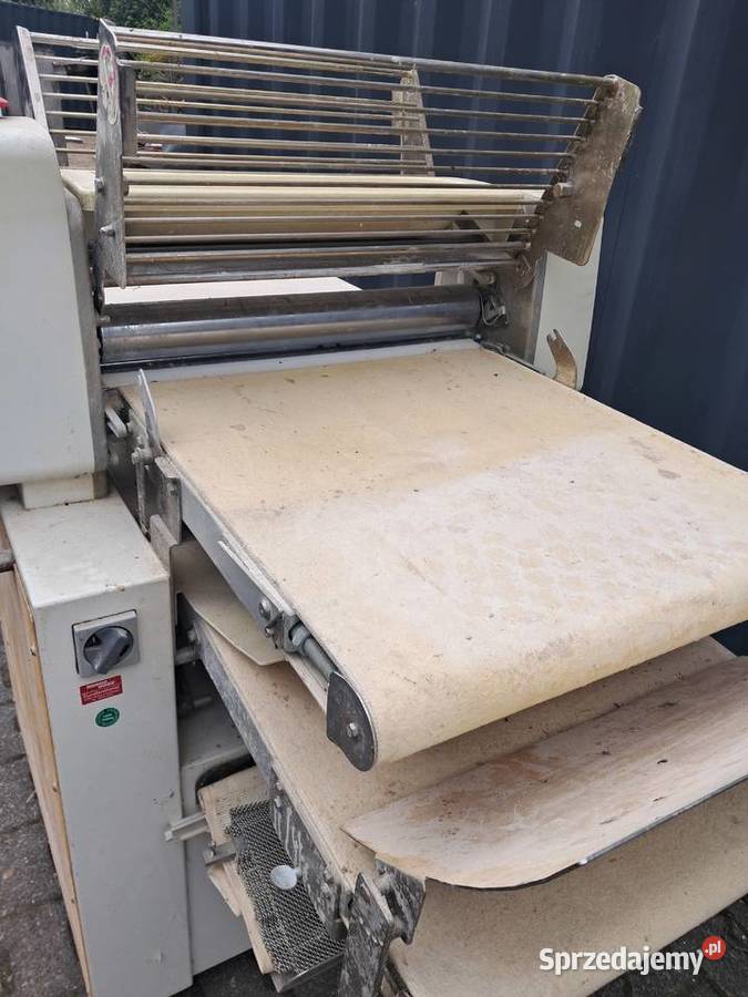 Wałkownica do ciasta rogalikarka bagieciarka