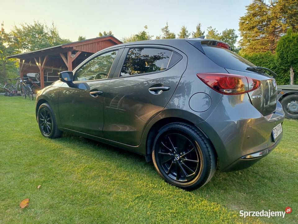 Sprzedam Mazdę 2 benzyna z 2024 roku przyciemniane szyby 2 sprzedam