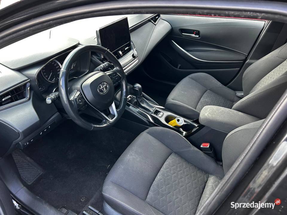 Raty Toyota Corolla Prywatnie Kombi Hybryda Wrocław
