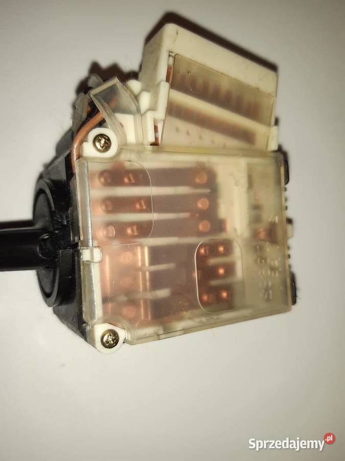 Manetka włącznik świateł kierunkowskazów Toyota Rok produkcji 2005 Wyposażenie elektryczne łódzkie Łódź