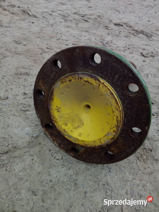 Półoś tylna John Deere seria 6000 uszkodzony Polana