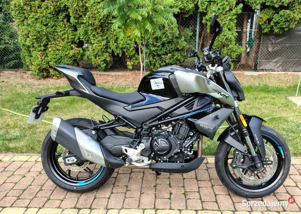 CF MOTO 450 NK 2025