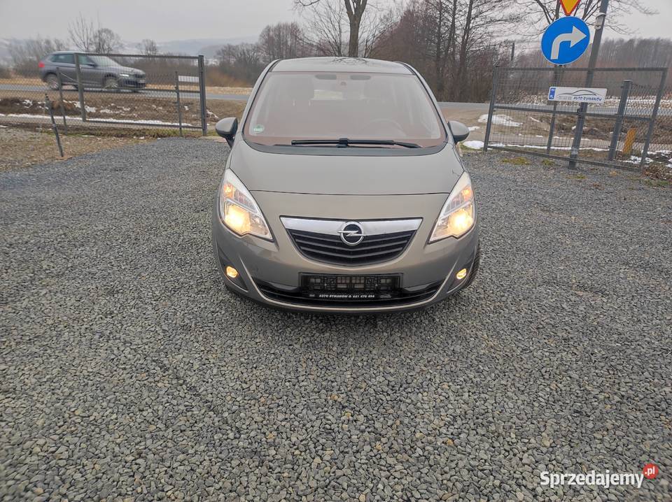 Opel Meriva 14 T nieuszkodzony