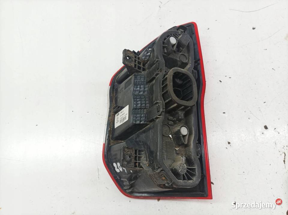 LAMPA TYŁ LEWA EUROPA ET7613405AF Ford Transit
