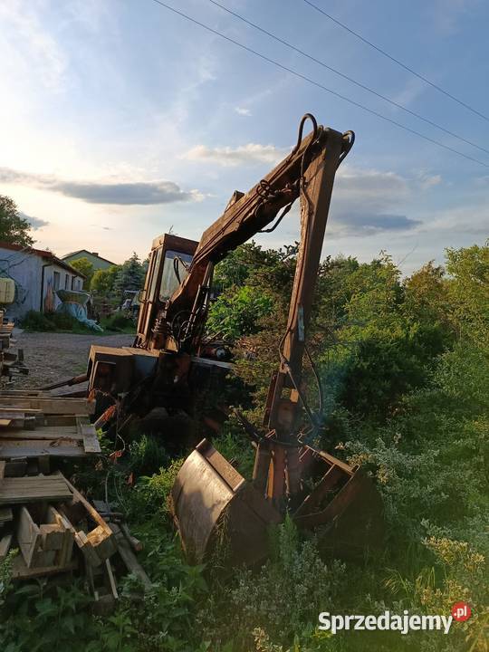 Sprzedam ładowacz unhz 750 Pozostałe Ostroróg
