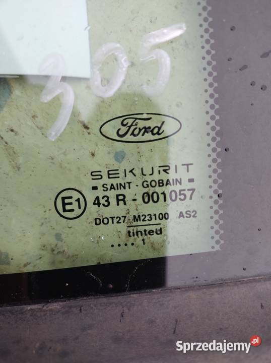 szyba mała trujkątna w drzwi lewe i prawe Ford Boczne (drzwi)