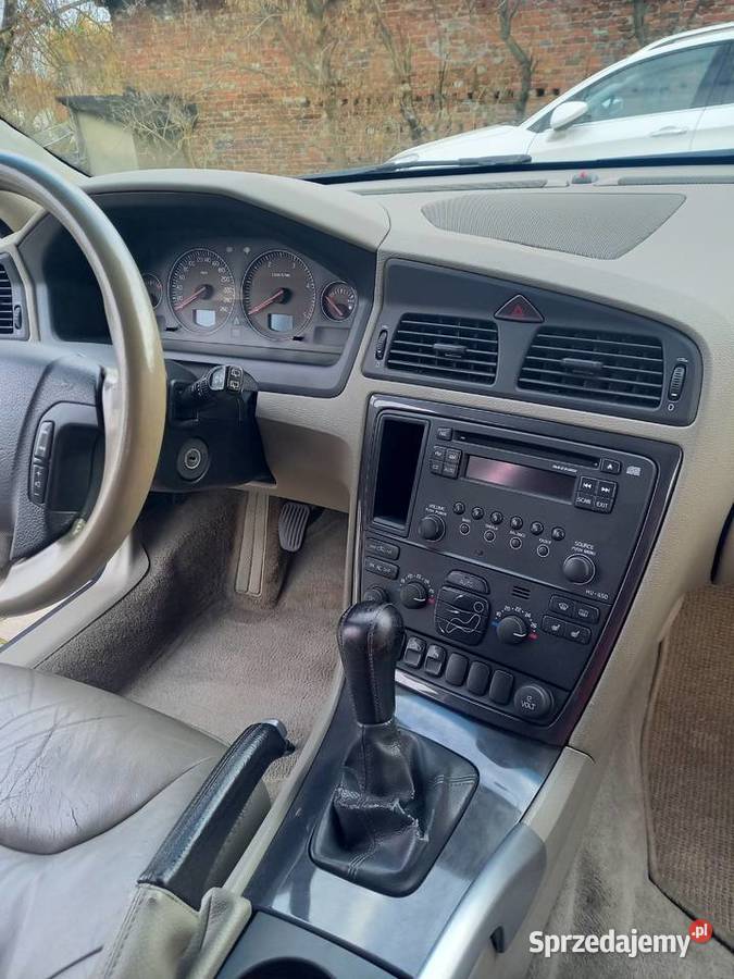 Volvo XC70 24 D5 AWD 185 227 bezwypadkowy ASR (kontrola trakcji) Łódź