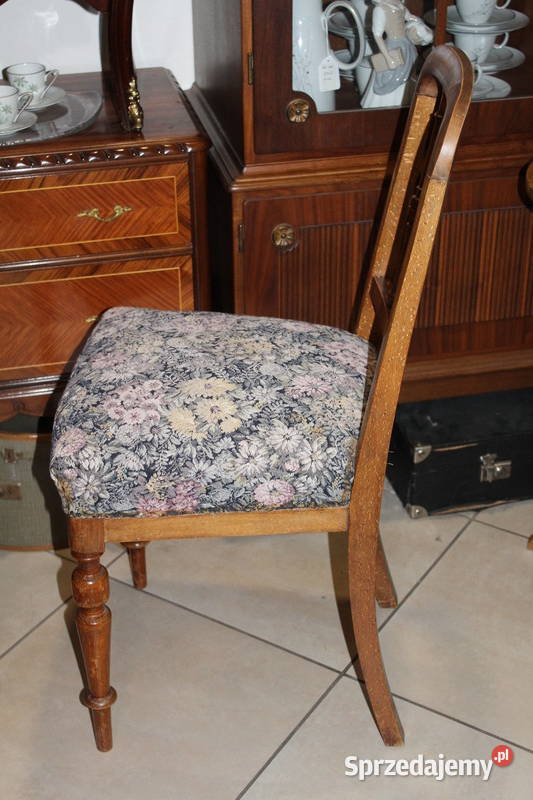 Krzesło dębowe 553 FiaF Szczecin