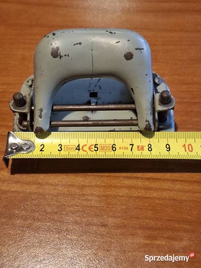 Stary dziurkacz biurowy BB 88 Chorzów