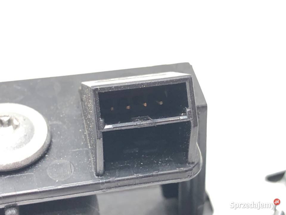 LISTWA KLAPY TYŁ AUDI A6 C6 Kombi 0411 osobowe Motoryzacja