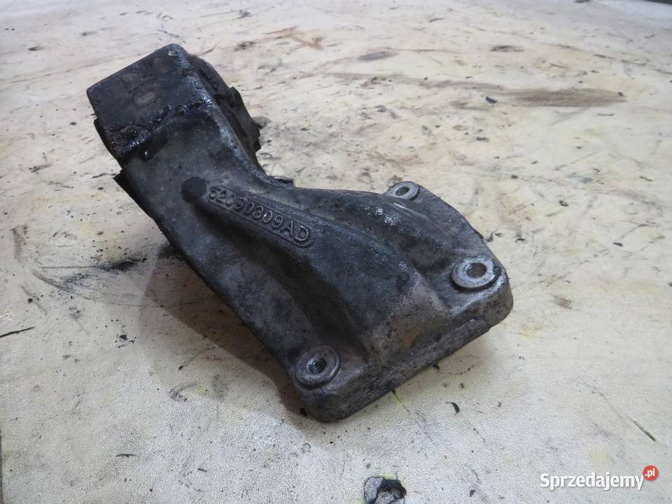 ŁAPA PODUSZKA SILNIKA JEEP WK 30 CRD 52090309AD sprzedam