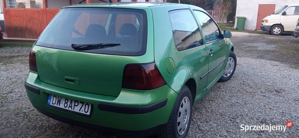 Vw Golf IV klimatyzacja 1400cm3 Żerzuszyce sprzedam