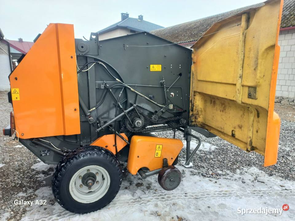 Prasa rolującą PolMot Warfama Z543 Pierwszy Olszownica