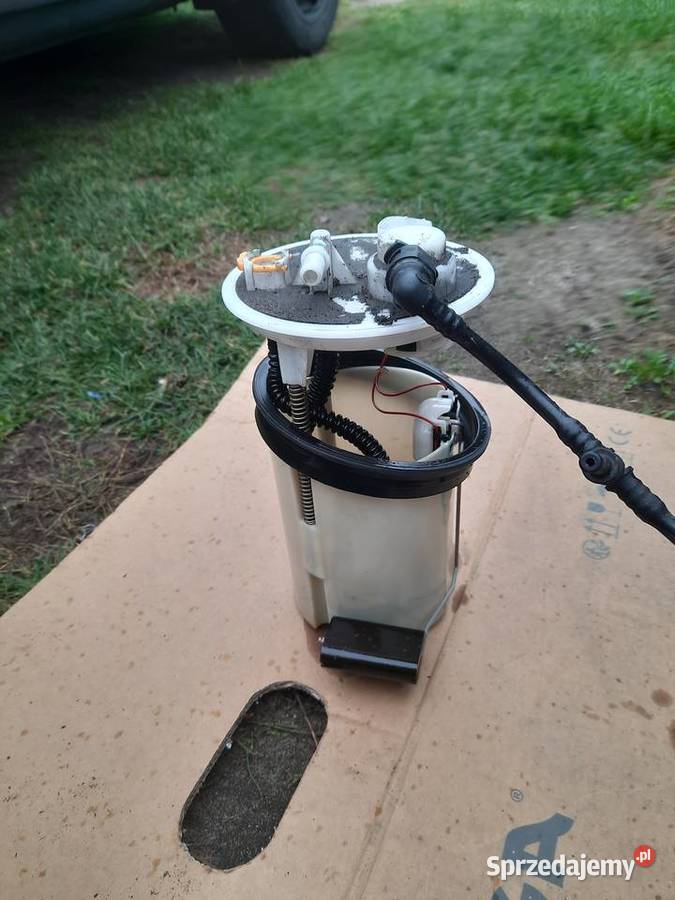 Pompa paliwa Toyota Avensis T25 20 diesel D4D osobowe Przyborów sprzedam