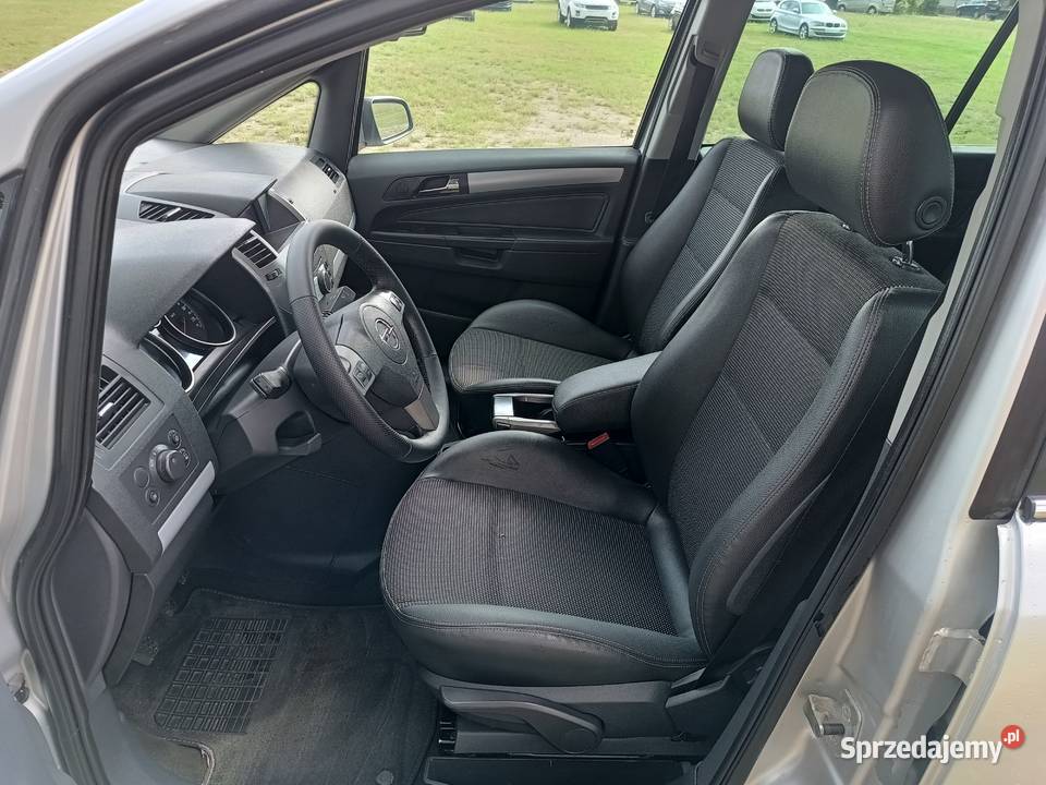 Opel Zafira 19 CDTI 6 biegów 7 osobowy