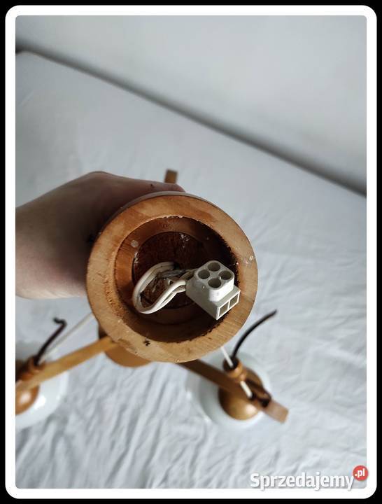 Żyrandol lampa sufitowa 3 żarówki szkło i drewno mazowieckie sprzedam