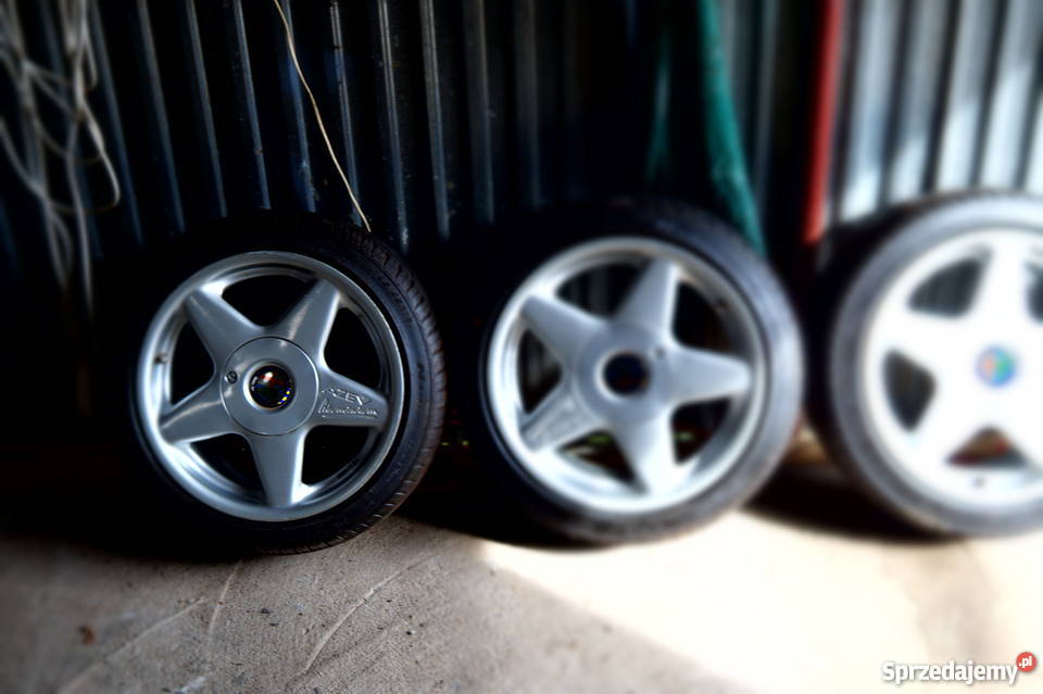 Felgi aluminiowe AZEV z nowymi oponami podkarpackie Sanok