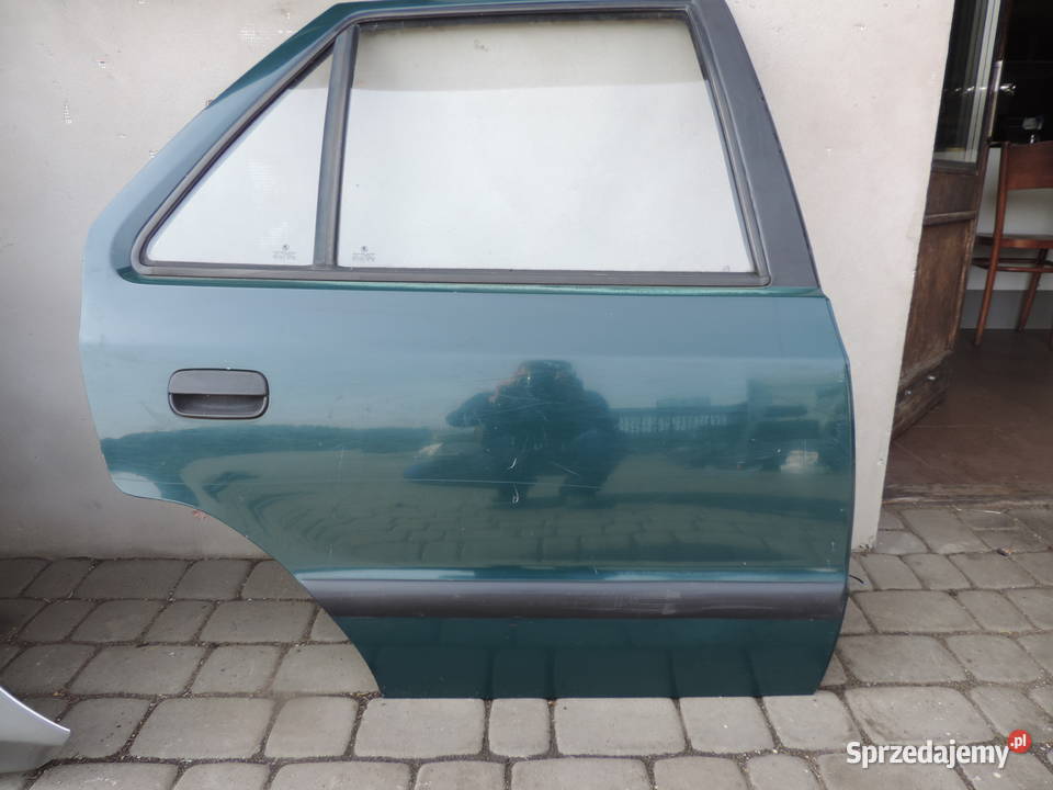 SKODA FELICJA DRZWI PRAWE TYLNE